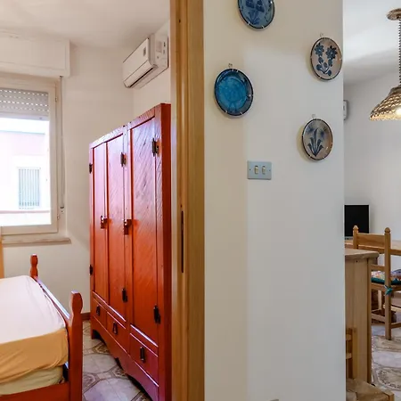 Guesthost - Relaxing In With Terrace Apartmán Alghero